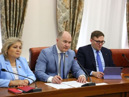 В приоритете: реализация мер поддержки и обеспечение жильем не менее 22 молодых семей в год