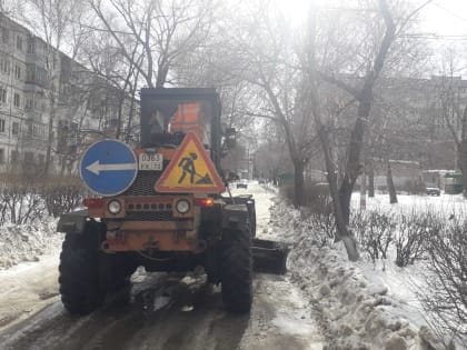 Днем 9 марта на улицах Ульяновска работает 85 единиц техники