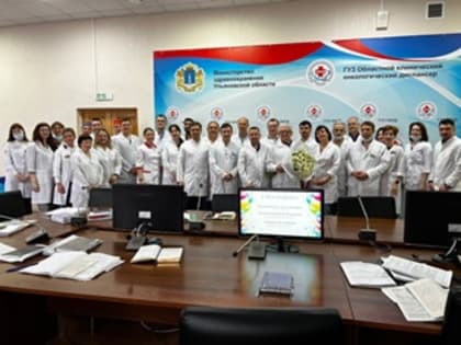 Ульяновские онкологи  проводили на заслуженный отдых хирурга областного онкодиспансера  Бориса Камалова