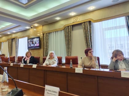 Сестры милосердия приняли участие в заседании «Союза женщин России»