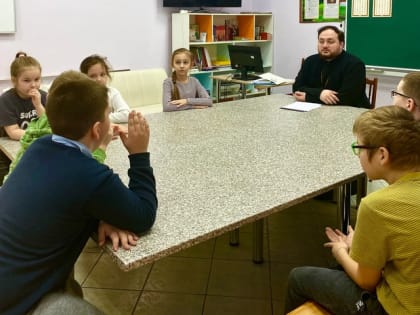 Занятия Православного молодежное Центра «Колоски»