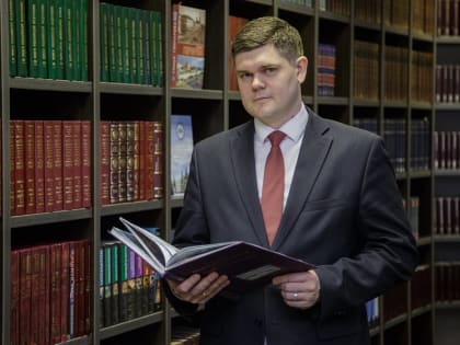 Ректор УлГПУ Игорь Петрищев желает ульяновцам, чтобы каждый день радовал достигнутыми успехами