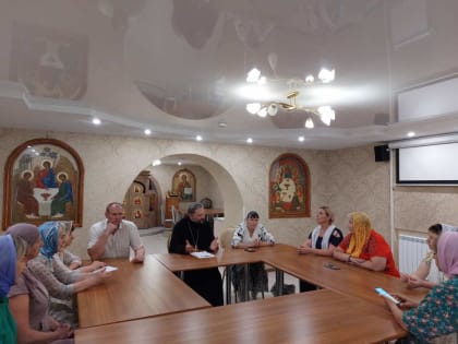 В Свято-Татиановском храме прошло очередное заседание Координационного совета православных структурных подразделений