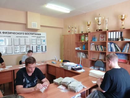 Приходская социальная служба «От сердца к сердцу» со студентами УлГАУ изготовили сухой армейский душ воинам СВО