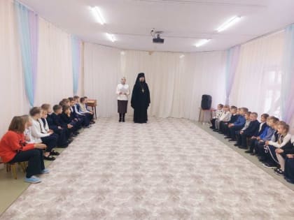 Награждение победителей Приходского конкурса «Радость Рождества» в Первомайской начальной школе