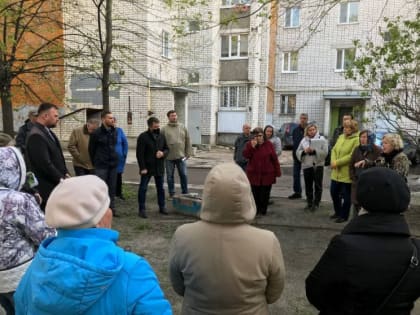 На улице Александра Невского в Засвияжье протестуют против строительства магазина