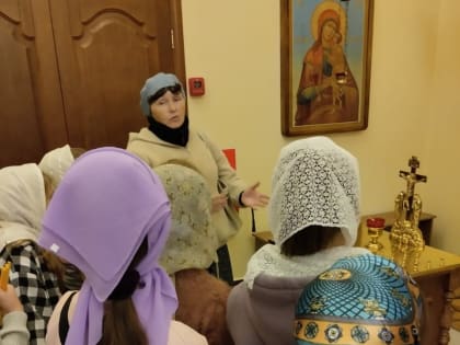 Приходской молодежный клуб «Духовный взгляд» провел в храме беседу с учащимися Октябрьского лицея