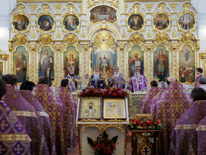 В Ульяновск принесены мощи святителя Иоанна Златоуста