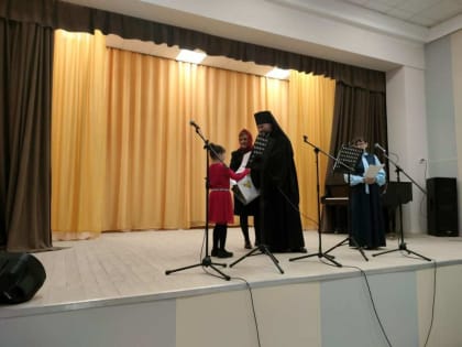Пасхальный праздничный концерт прошел в Октябрьском доме культуры