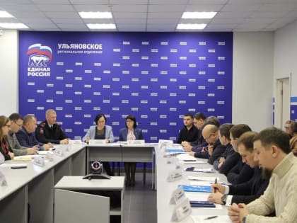 В регионе продолжат работу по улучшению дорог, ведущих к объектам социальной сферы