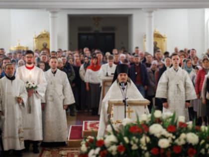 Ульяновцы посетили пасхальное богослужение
