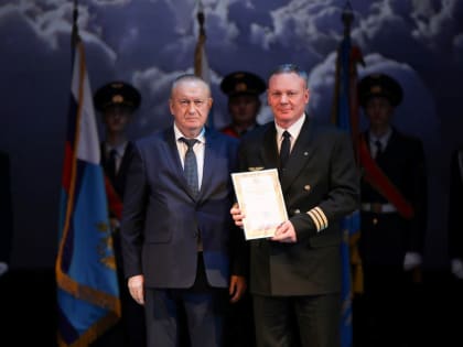 Валерий Малышев поздравил ульяновских авиаторов