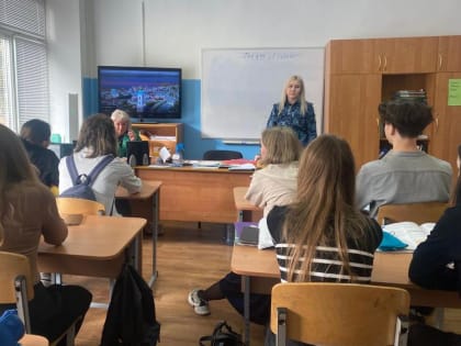 Старшеклассникам Гимназии № 13 г. Ульяновска рассказали о преимуществах службы в уголовно-исполнительной системе