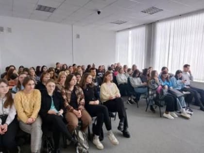 Ульяновским студентам рассказали, как оказать первую помощь при ожогах и обморожениях