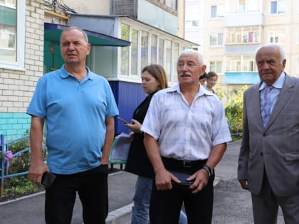 Обследование благоустроенных дворов в Ульяновске