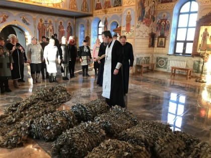 Освящение маскировочных сетей в поселке Мирный