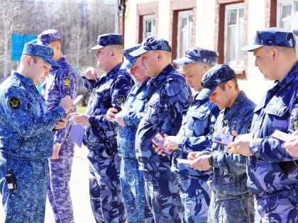 15 июня - День работников подразделений режима и надзора УИС