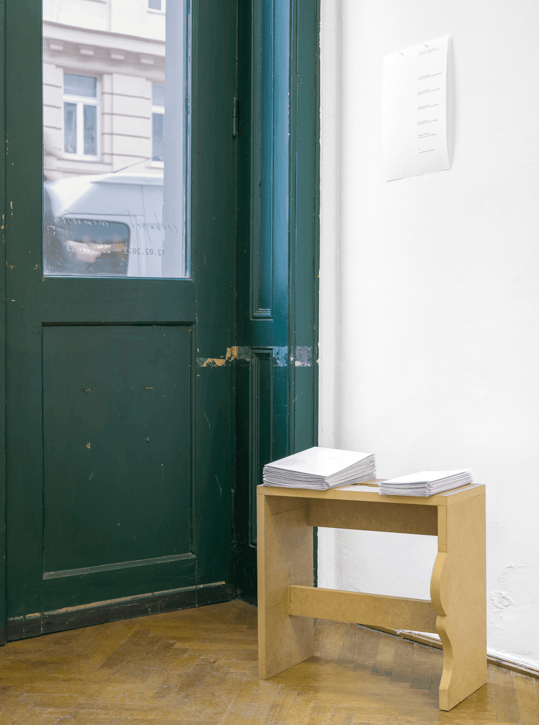 Stools by Lisa Sifkovits © Tobias Ehrhardt.png