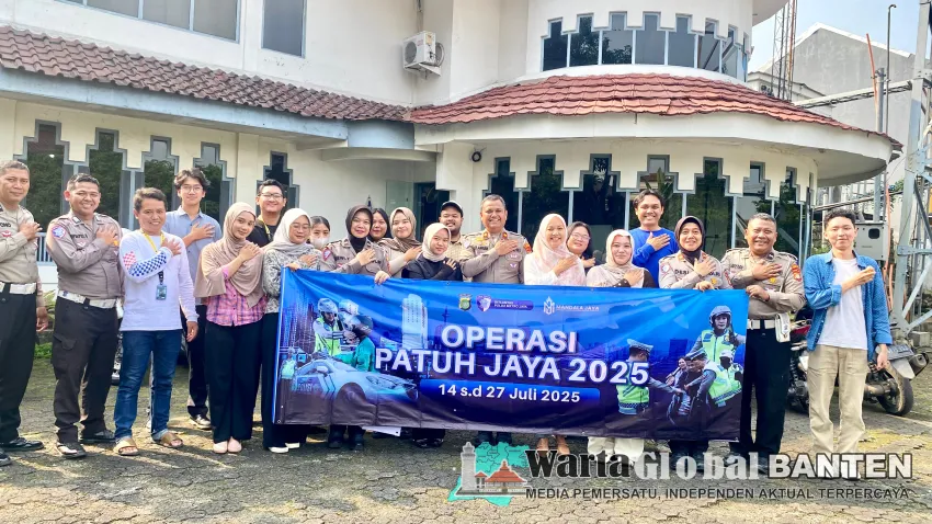 Sosialisasi Ops Patuh Jaya 2025, Satlantas Polres Metro Tangerang Kota Sapa Warga Lewat Siaran Radio