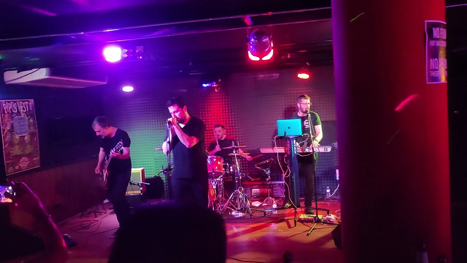 Dressed In Black en Sala Rockstar · Benidorm, Alicante, España