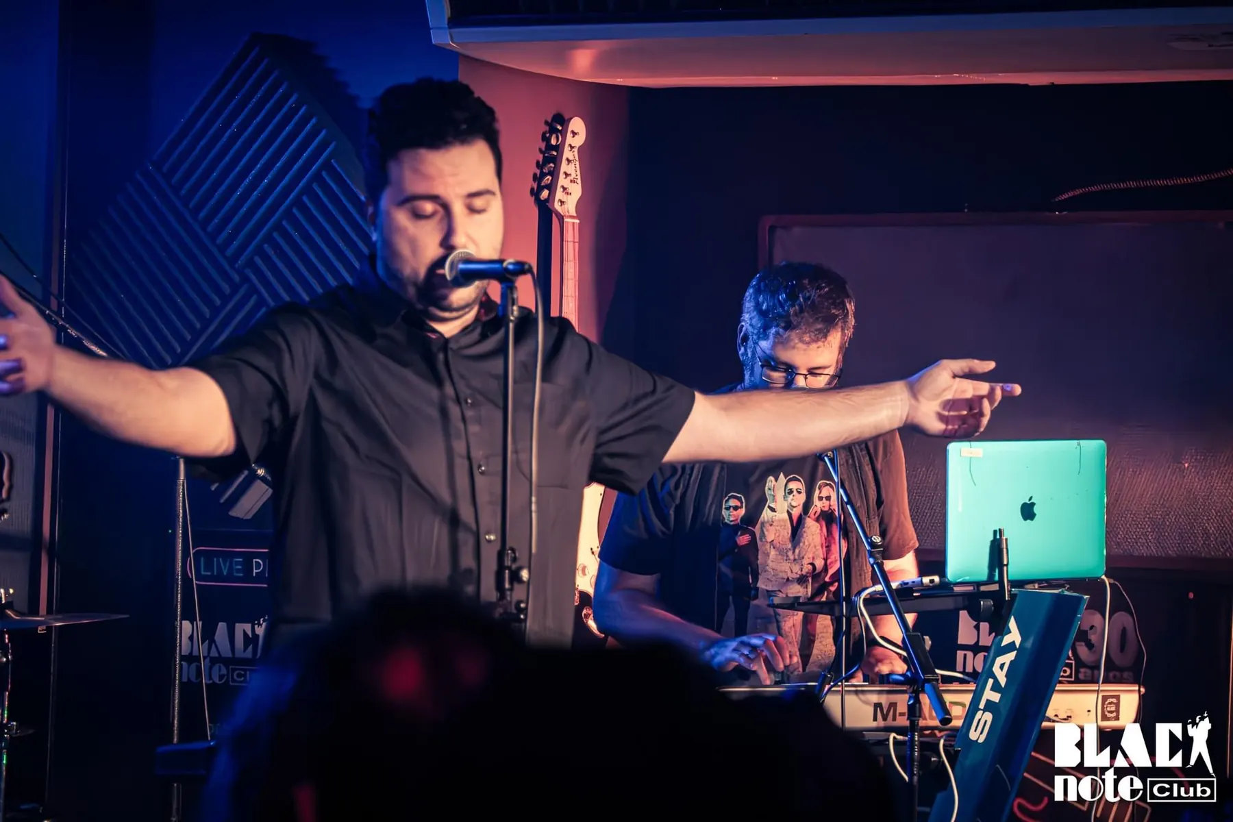 Dressed In Black en Black Note Club · Valencia, España
