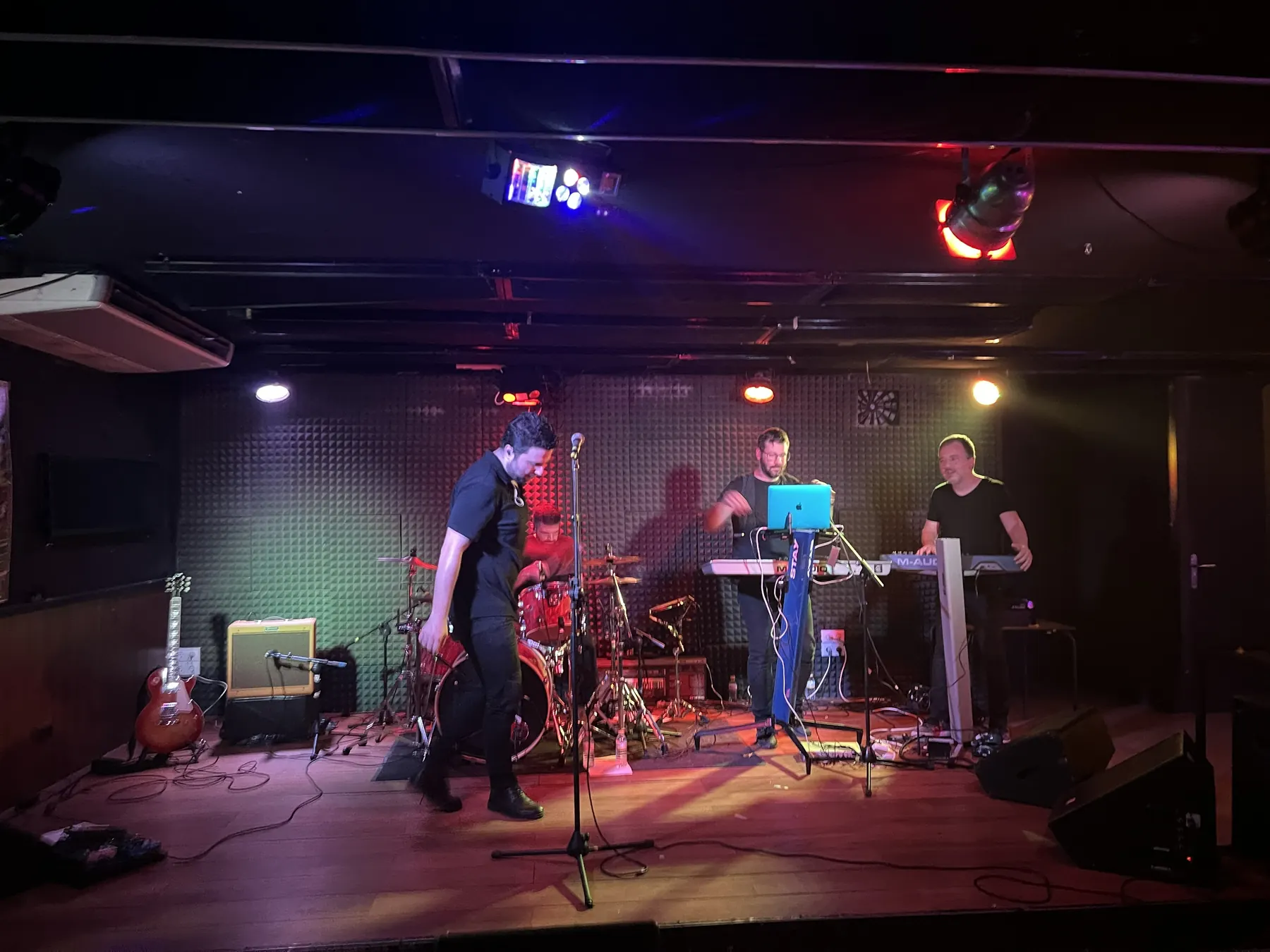 Dressed In Black en Sala Rockstar · Benidorm, Alicante, España