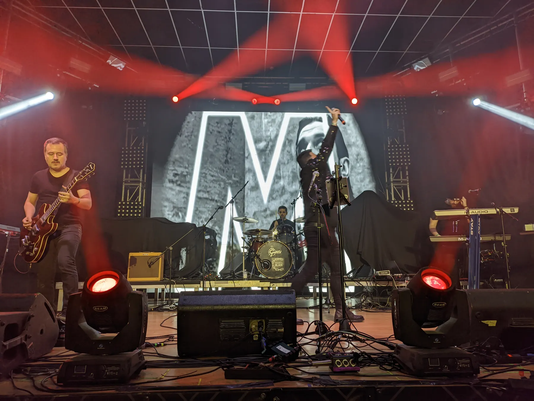 Dressed In Black en Sala The One, Alicante