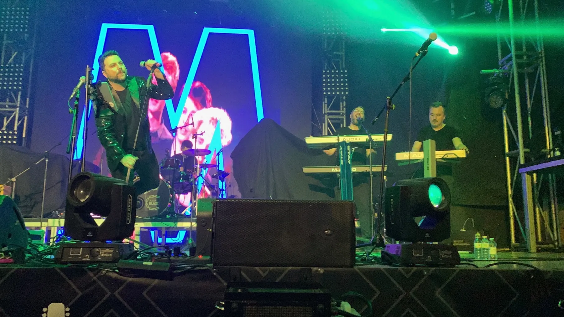 Dressed In Black en directo en Alicante