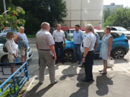 Во дворах Лобни прошли собрания жителей