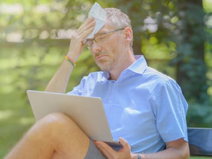 Диетолог Гинзбург объяснил, как избежать скачков давления летом