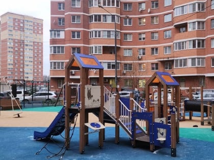 Во дворе Супонева заменят асфальт и модернизируют освещение