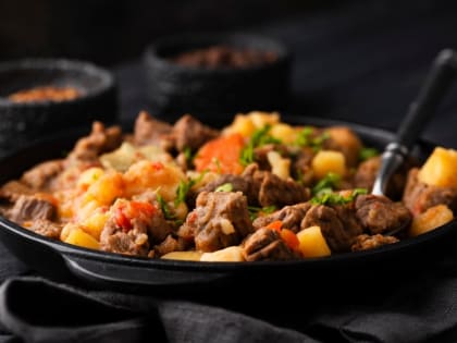 Врач предупреждает: опасность жареного картофеля с мясом для сердца