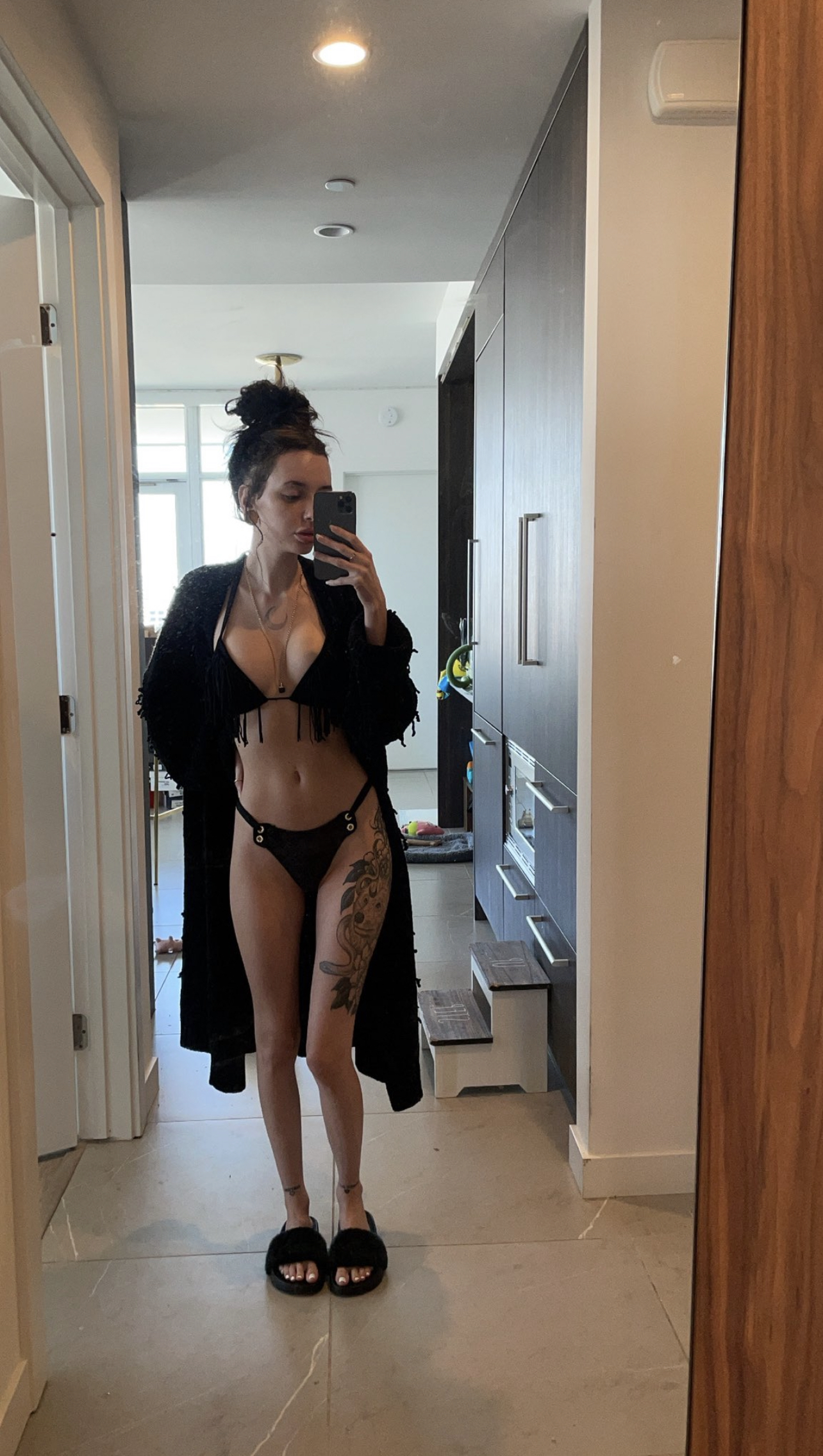 Hey guys😋are you stressed and need some hot reliever? I’m a horny mature girl, I love squirting