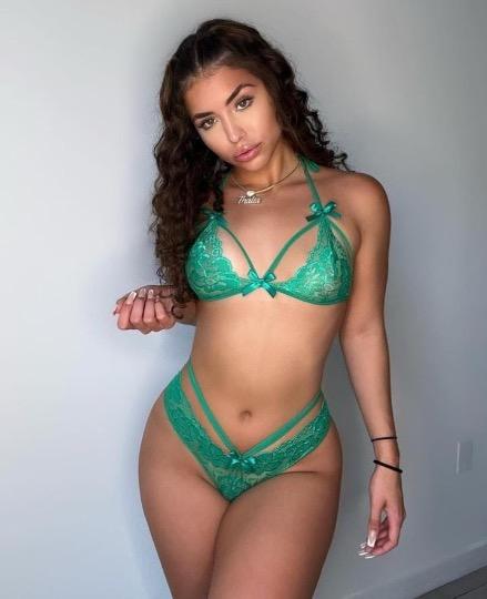 Hello my special 😍😍 for the weekend it is 75 one hour and two hours 150 I accept cash 😈😈😈 call me or write to me