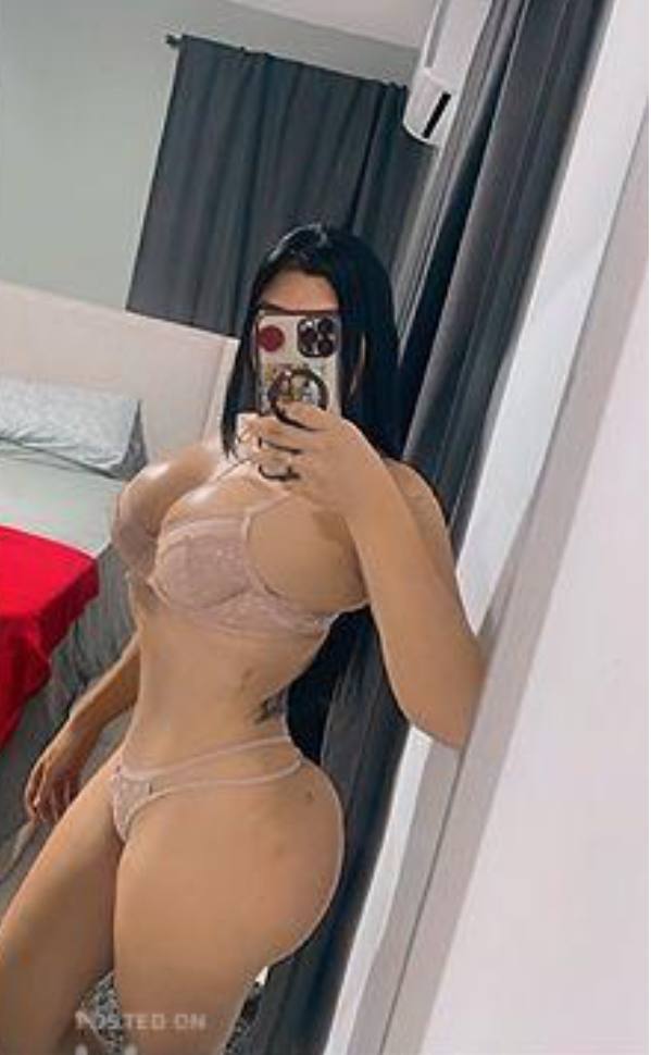 Service 😋 Your Place 😋Or Mine😋Ready Now😋TEXT ME NOW! (305) 317-5870