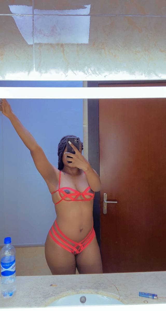 REAL 23-year Ebony Available for real nearby meet up Telegram: munarose10