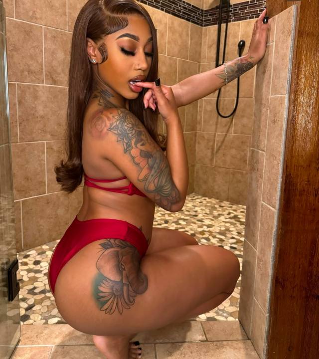 Available now for Meet Up and Full Body Massage 😊with a happy ending😉. Sexting & FT Shows ❤️,Content Sales..