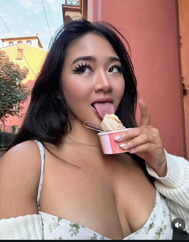 *I’m a squirter 💦 down for anal and oral,my tight wet pussy is yours, fuck me so hard, hmu: ‪*+13043737904