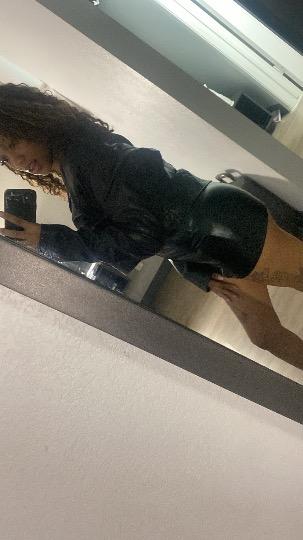 🍭🧁facetime ME or snap 😙Slimthick creamer 😻💦💕
