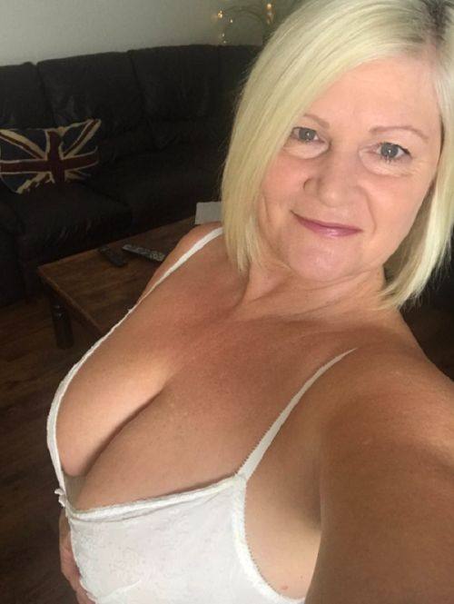 ⎞💙⎛I'm 57'Yrs Older Mom👉 looking for B-j Fun *Free⎞💙⎛ Posted: Sun 10 August