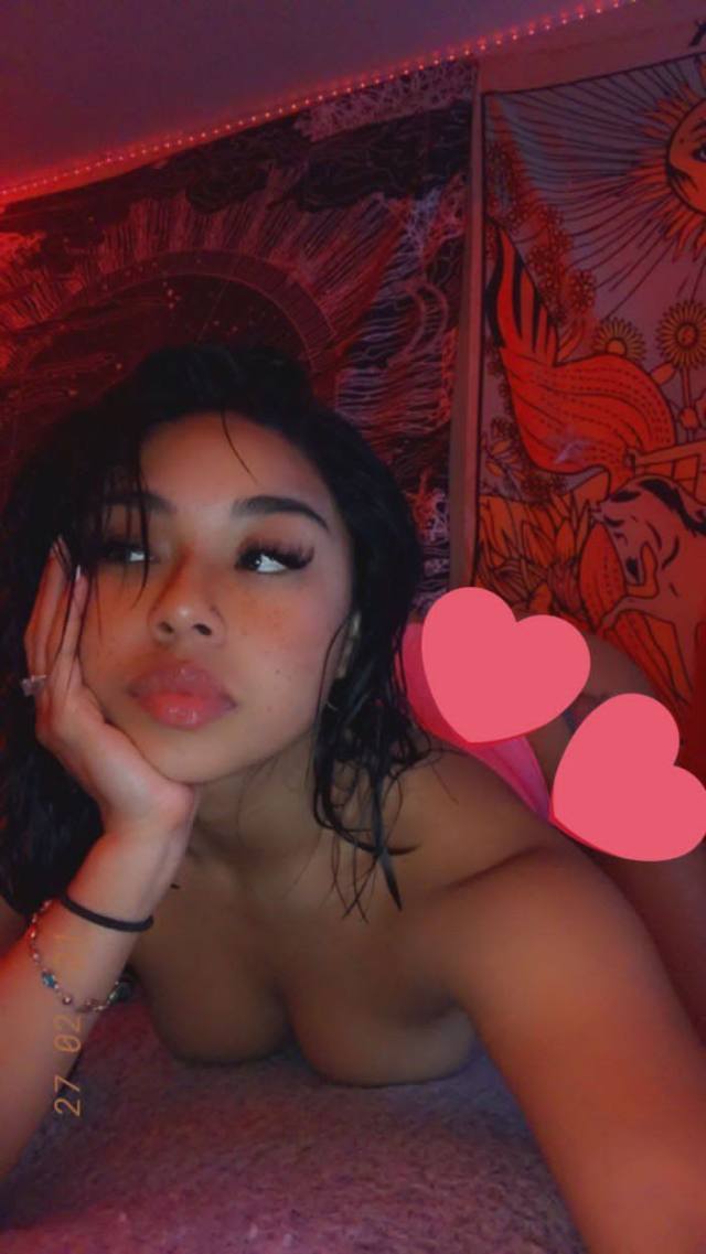 I'm Anna,I'm available for meetup fun add me on Snapchat @me.xoxo13 or text me via iMessage or Text 8502424354 on telegram @t