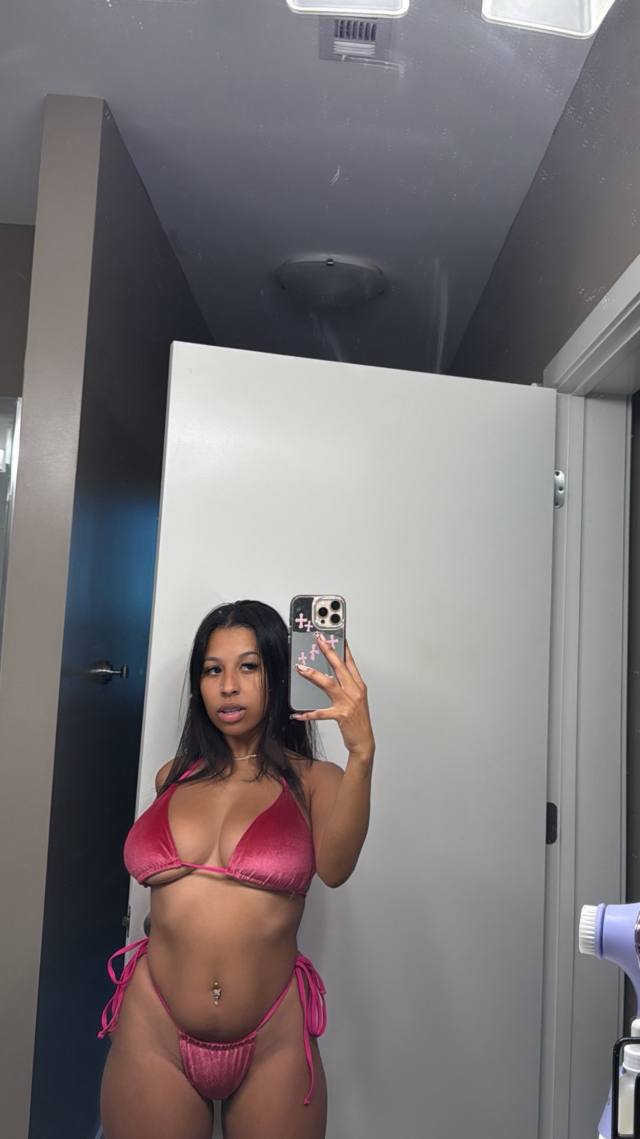 hello baby👅💦💦, do you wanna have some fun🍑? I'm currently available HMU on (754) 250-6183 Sc: Arian.381 Tg: Ari_w71
