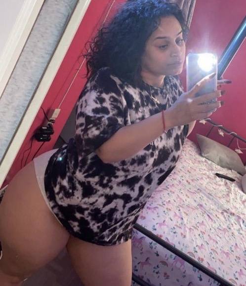 Hi gentlemen Im available and eager to fulfill all your needs. Just write to me and Ill answer you immediately 3196102482