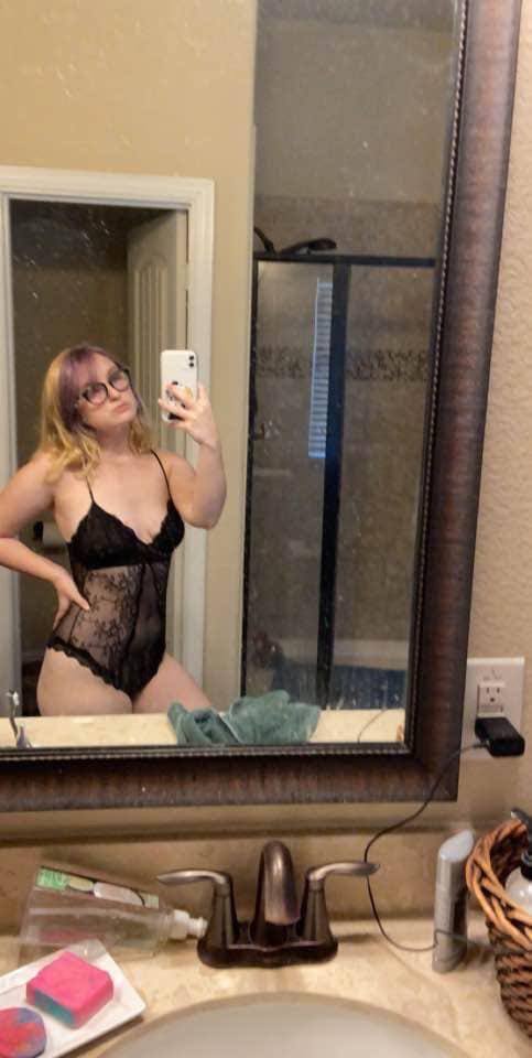 Are you bored or stressed I am always horny, i squirt all the time🥵🍑🍆 💦, I will satisfy you with my full services ,oral 👅 🥵🍆B