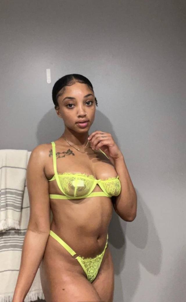 HMU IF YOU TRYNA HAVE ALL KINDS OF NAUGHTY 🍆💦 FUN AND NASTY GAMES 👅NO CONDOM SEX 🍑🍆 & CLEAN TITS PUSSY SPECIALS BOOBS SATISFY