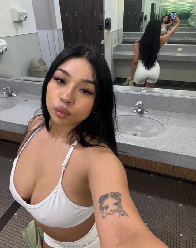 . I'm available day and night.I'm available for incall and outcall also text on iMessage  or text 8502424354 or add me on tel