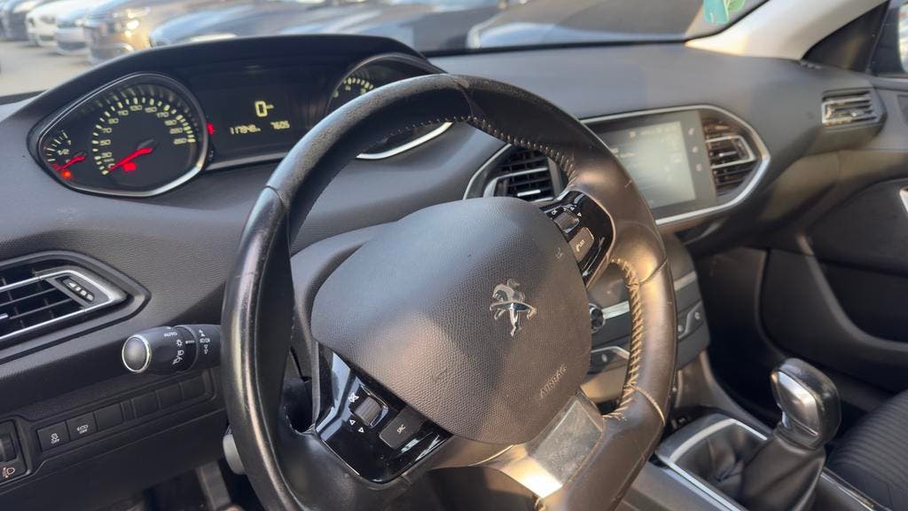 Peugeot 308 1.2Benzine 2015 118.xxxkm /Garantie/Stadswagen