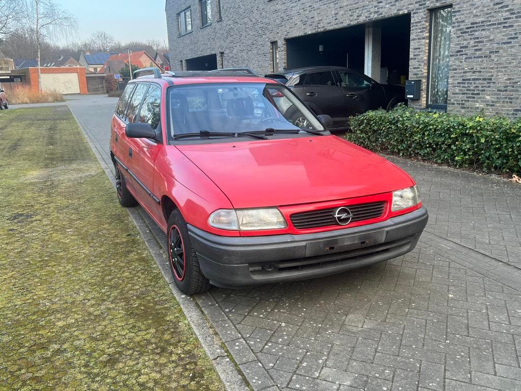 Opel Astra 1.6Benzine Automaat Oldtimer