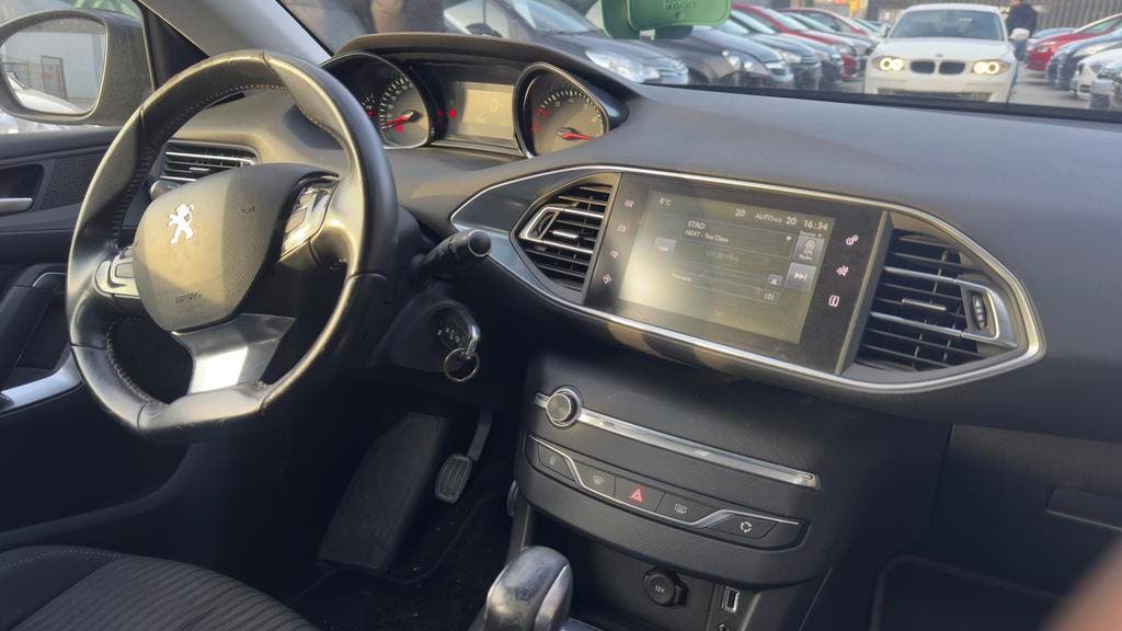 Peugeot 308 1.2Benzine 2015 118.xxxkm /Garantie/Stadswagen