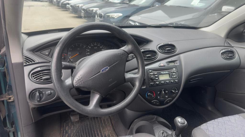 Ford Focus 1.2Benzine 2000 Beginnerswagen 154.xxxkm